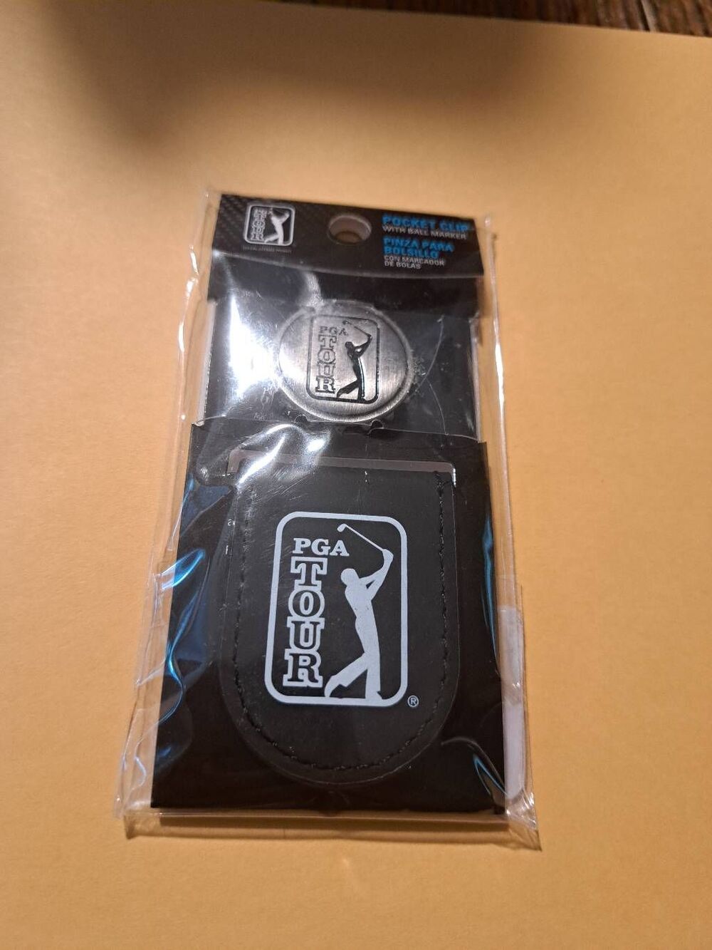 New PGA Tour Black Pocket Clip with Ball Marker NWT Official Golf Accessory
